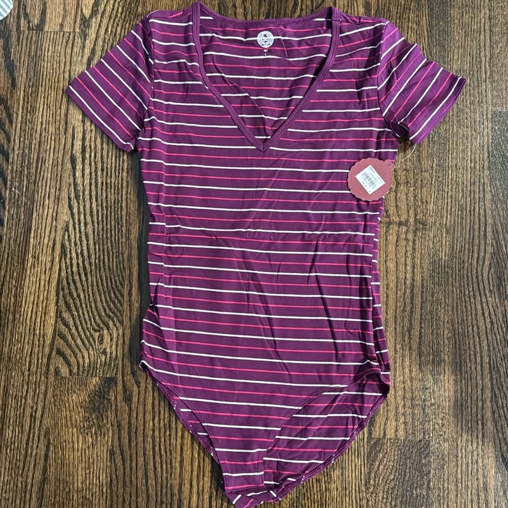 V neck bodysuit